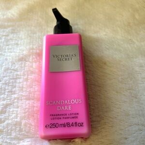 Victorias Secret Scandalous body lotion